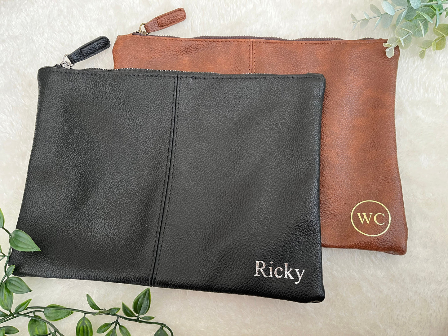 Personalised Mens Leather Accessory Pouch Bag, Men's Wash Bag, Travel Pouch Toiletry Bag Accessory Pouch Fathers Day Best Man Groomsmen Gift