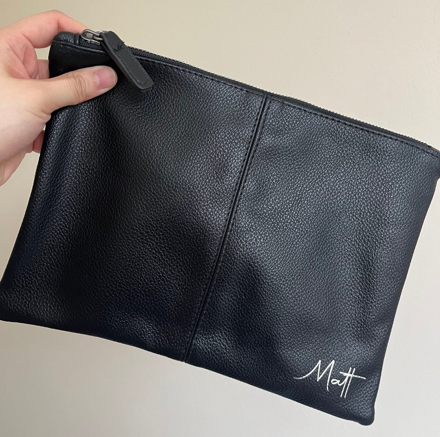 Personalised Mens Leather Accessory Pouch Bag, Men's Wash Bag, Travel Pouch Toiletry Bag Accessory Pouch Fathers Day Best Man Groomsmen Gift
