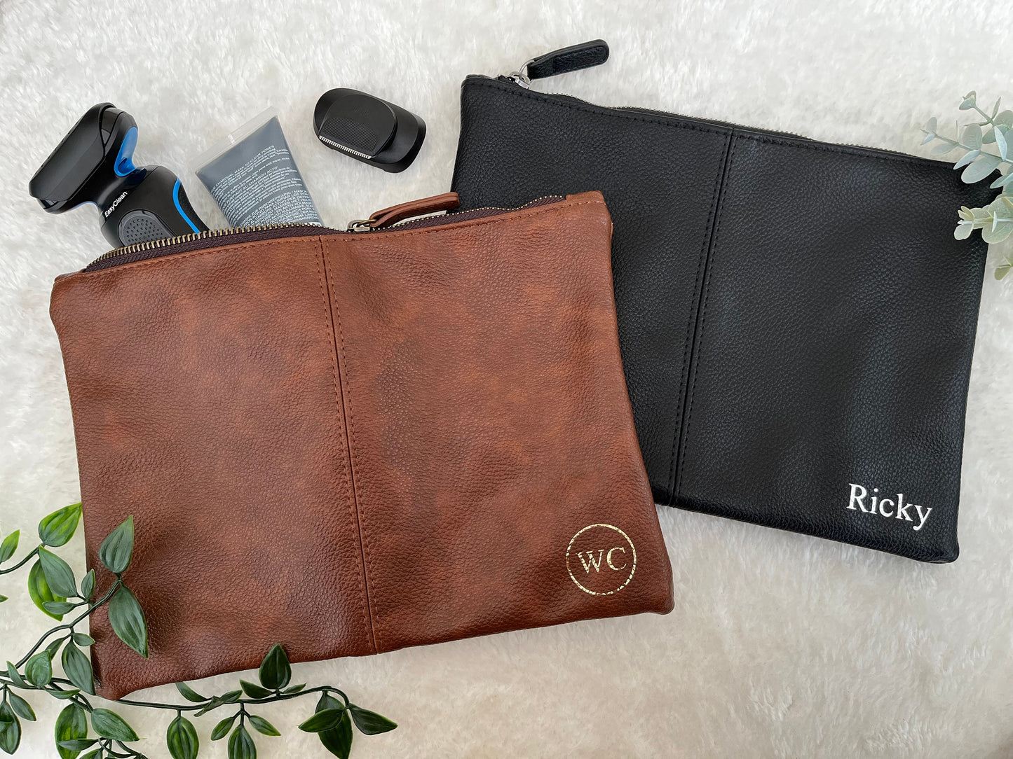 Personalised Mens Leather Accessory Pouch Bag, Men's Wash Bag, Travel Pouch Toiletry Bag Accessory Pouch Fathers Day Best Man Groomsmen Gift